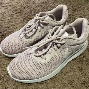 Nike Tanjun Women’s Running Shoe